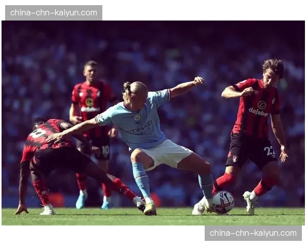 实时:伯恩茅斯与富勒姆上演对攻战,半场比分已达2-2 实时:伯恩茅斯与富勒姆上演对攻战,半场比分已达2-2